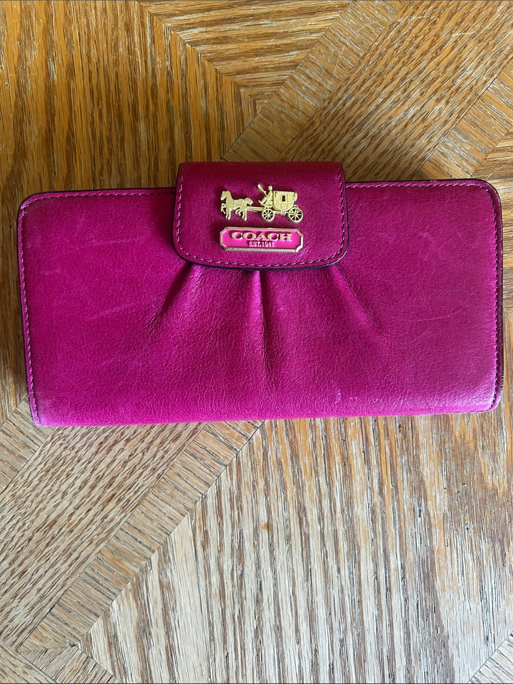 Coach Magenta Leather Wallet with Gold Horse & Carriage Logo